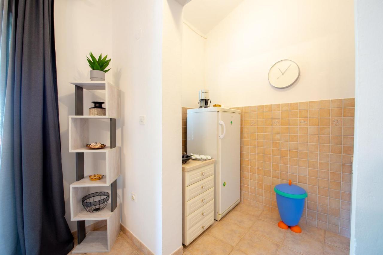 Apartments Ela Novalja Zewnętrze zdjęcie